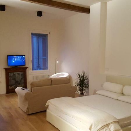 Casa Tea Apartment Bologna Bagian luar foto