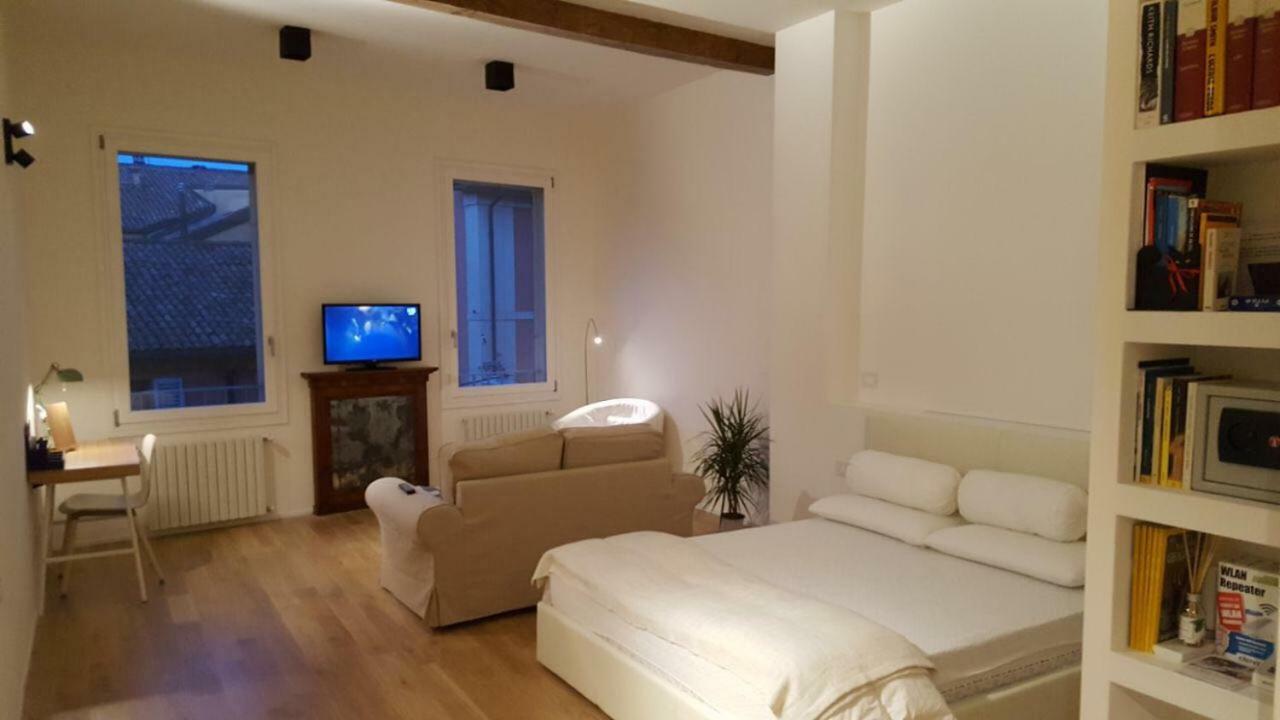 Casa Tea Apartment Bologna Bagian luar foto